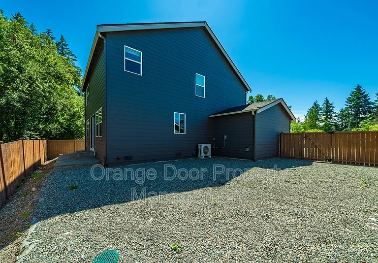 5611 151st Street Ct E — Photo 41