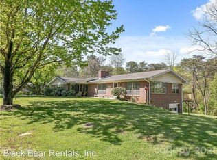 33 Holly Hill Dr, Asheville, NC 28806