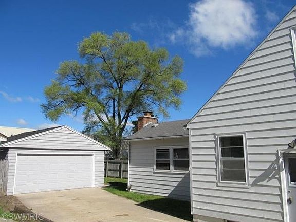 2nd image of 3659 Badger Ave SW