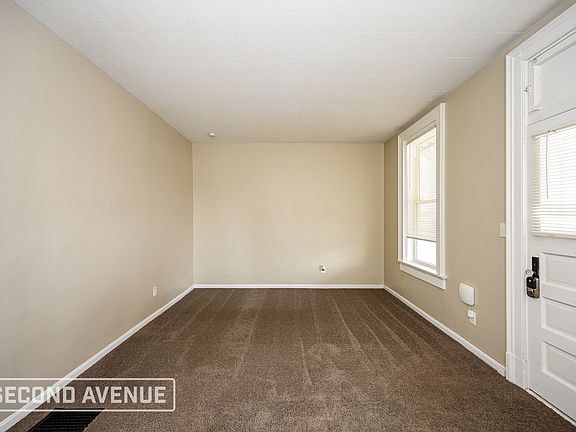 4th image of 1644 Powers St