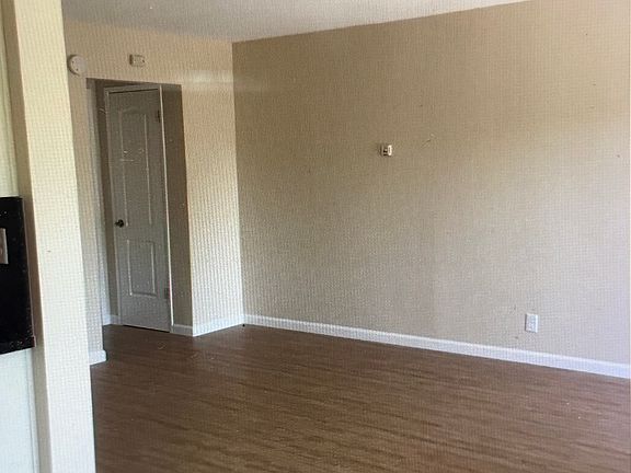 5th image of 1011 Leigh Ave APT 3