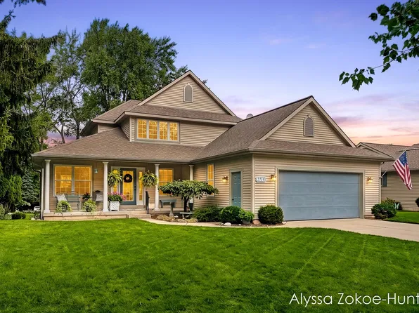 2739 Wellspring Ct NW, Grand Rapids, MI 49504