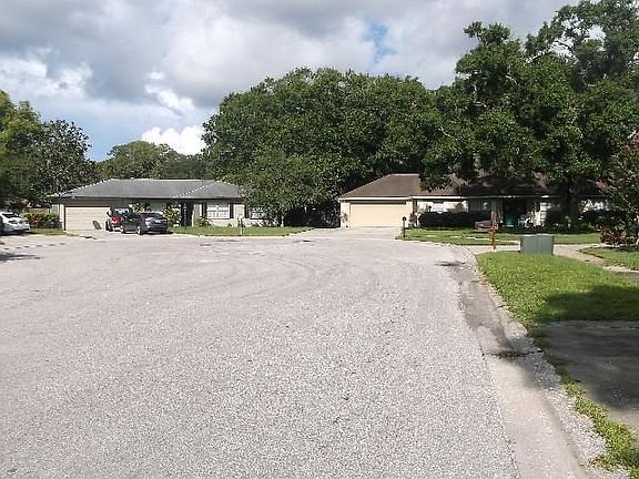 4th image of 3704 Thornwood Dr