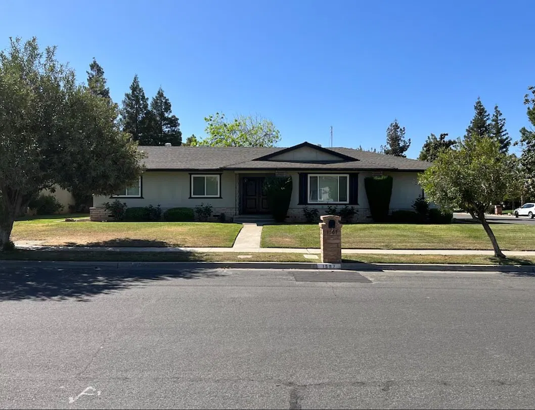 W Palo Alto Ave, Fresno — Photo 1