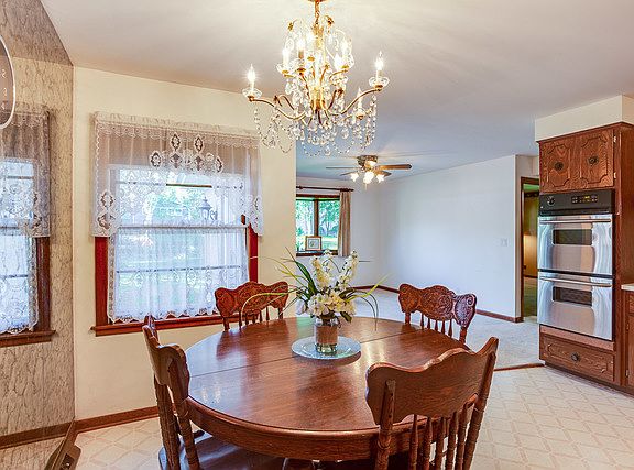 5th image of 117 Lela Ln