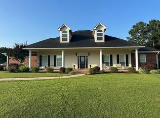 899 Deerwood Ln, Nashville, AR 71852