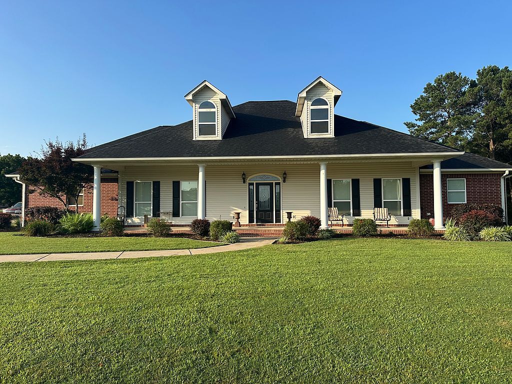 899 Deerwood Ln - Property Image