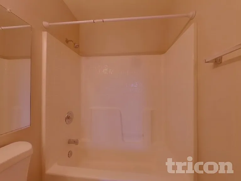 8475 Sopwith Blvd — Photo 16