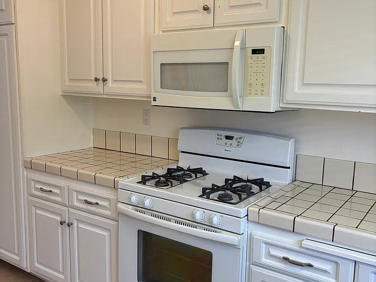4231 Vista Del Rio Way #4 — Photo 13