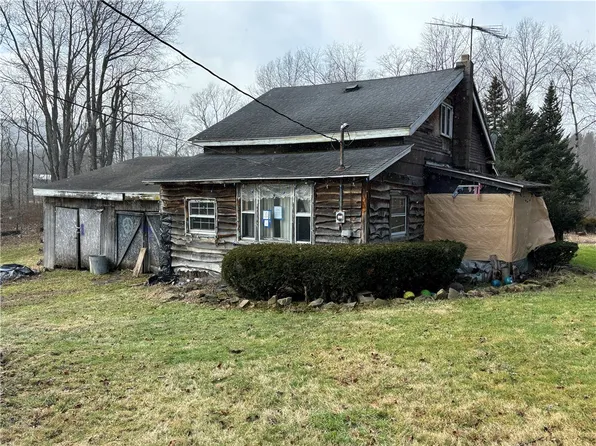 60 Seamens Rd, Pittsfield, PA 16340