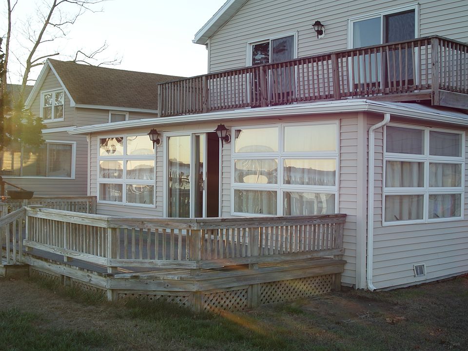 Upstairs & Downstairs Patio