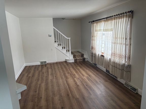 5th image of 2209 Wilmington Rd #A