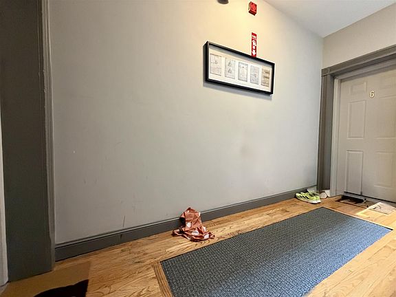 5th image of 122 Berkshire St APT 2-A