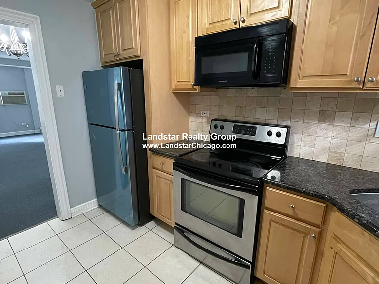 7328 N Ridge Ave #1W — Photo 3