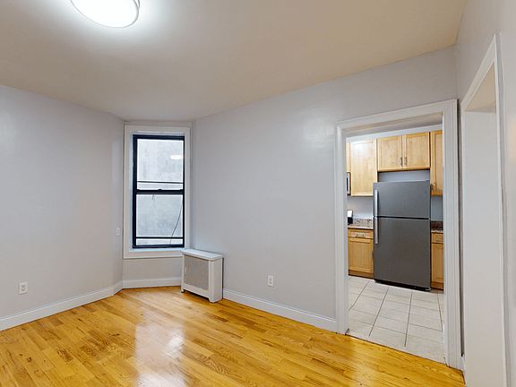 3rd image of 11-15 W 123rd St #B