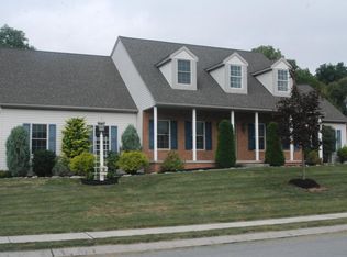 6 Brooke Dr, Elizabethtown, PA 17022