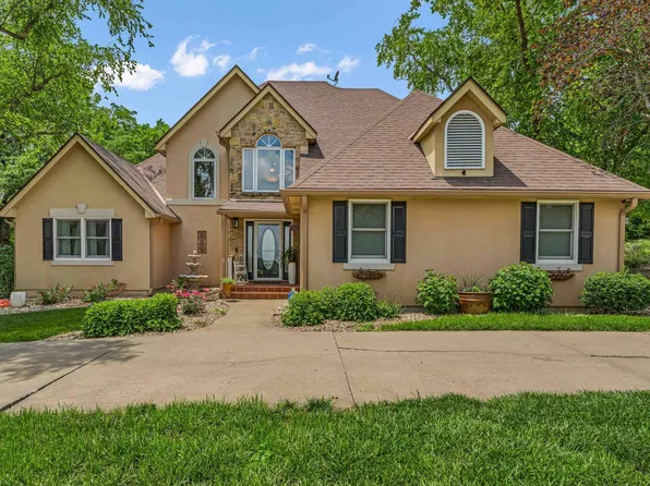 5639 NW Button Rd, Topeka, KS 66618