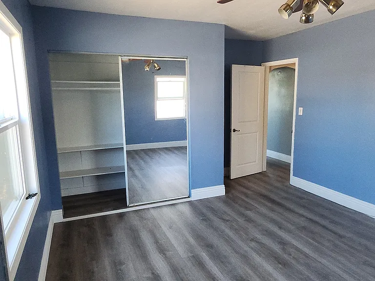 858 S Riverside Ave — Photo 15