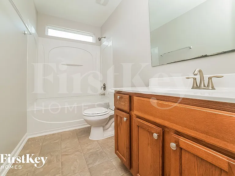 121 Fining Ct — Photo 14