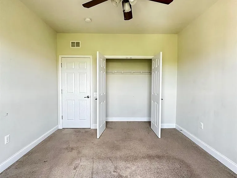 14888 Potomac Branch Dr — Photo 12