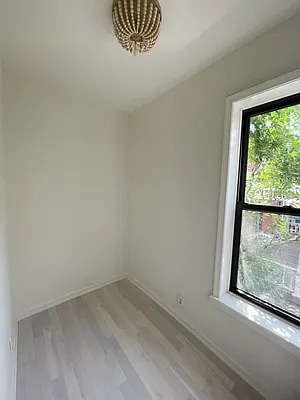 Rented by Pear NYC LLC | media 41