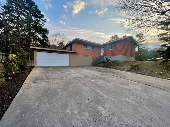 13524 Sandstone Dr, Little Rock, AR 72206