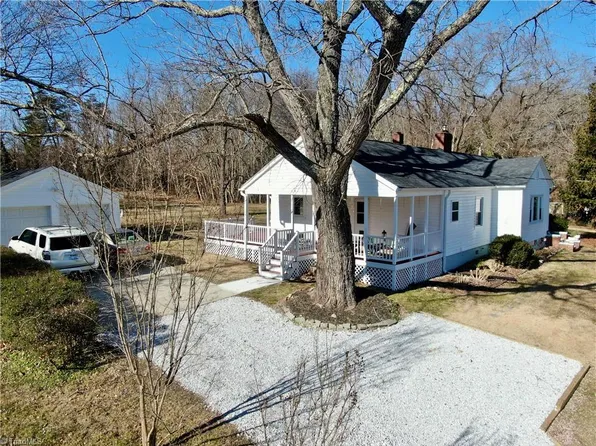 535 Allred Mill Rd, Mount Airy, NC 27030