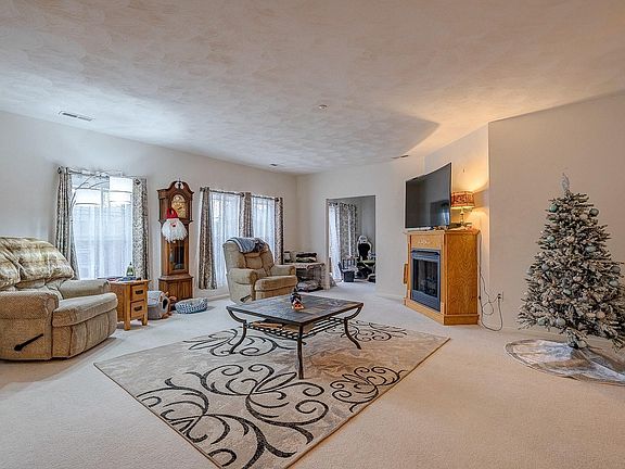 3rd image of 4434 Pheasant Ridge Rd SW Unit 208