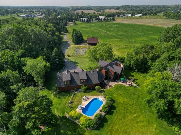 W395S3611 Hardscrabble ROAD, Dousman, WI 53118