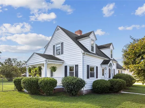 173 Virginia Ave, Mattaponi, VA 23110