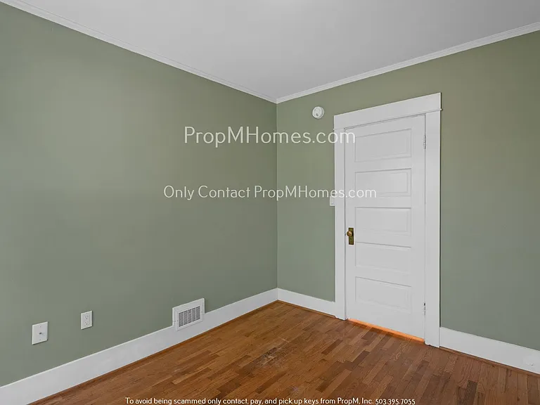 Charming Two Bedroom, One Bath in Mt Tabor! — Photo 11