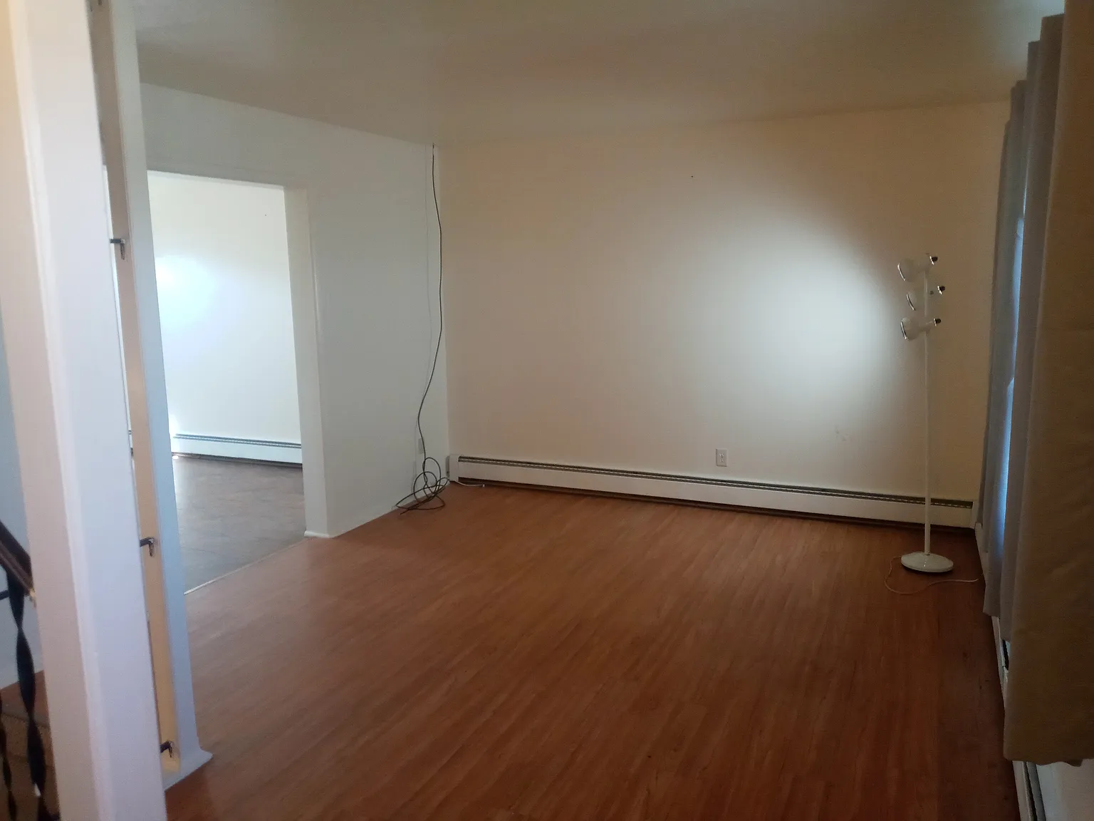 3 bed, 1.5 bath, 1500 sqft, $995 — Photo 4