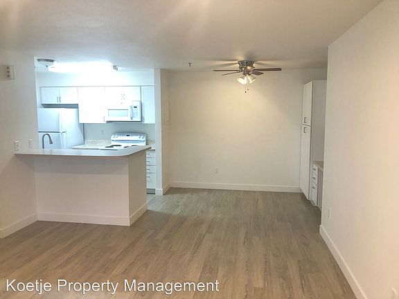 4th image of 65 NW Crosby Ave APT B101