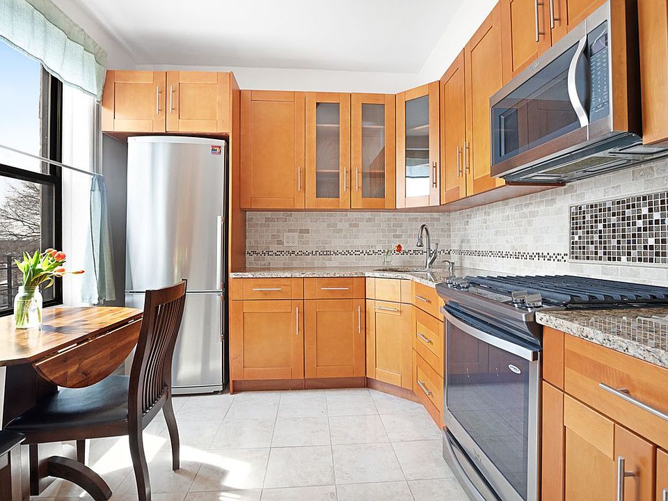 1st image of 460 Ovington Ave APT 5C