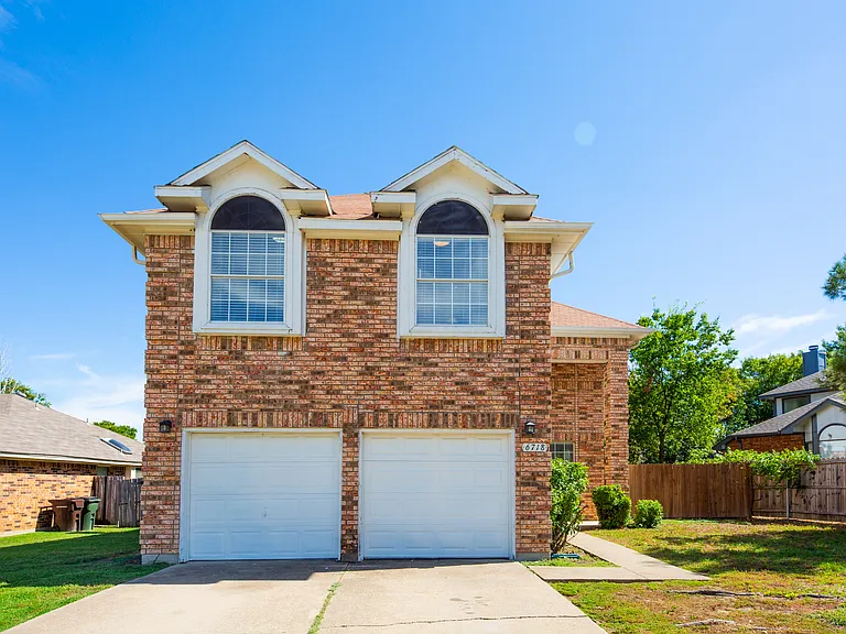 6718 Scarlet Dr — Photo 1