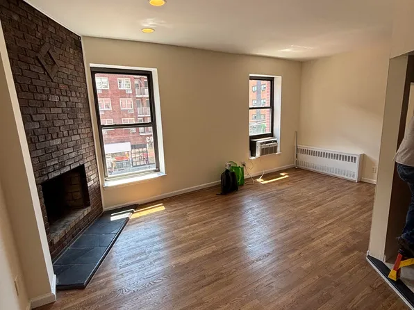 171 W 23rd St APT 3A, New York, NY 10011