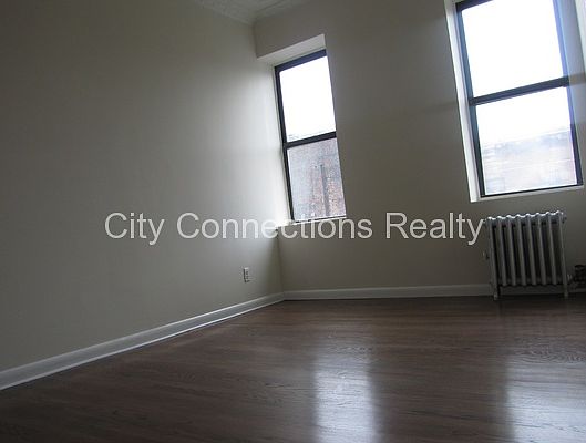 2nd image of 230 Brook Ave APT 14
