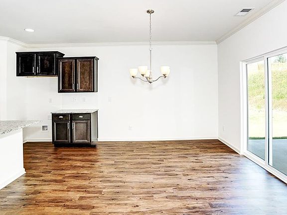 5th image of 7295 Red Maple Cir #114
