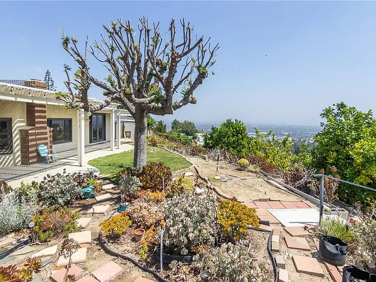 14676 Deervale Pl — Photo 30