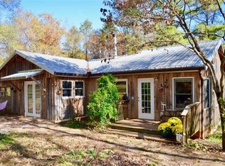 137 Blue Jay Rd, Central, SC 29630