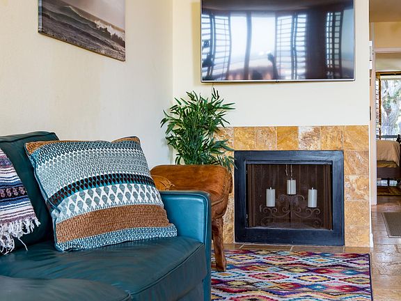 4th image of 190 Del Mar Shores Ter Unit 67