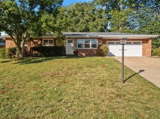9101 General Grant Ln, Saint Louis, MO
