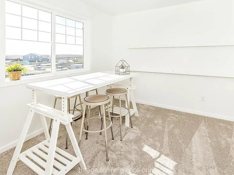 820 Cathy Dr W — Photo 24