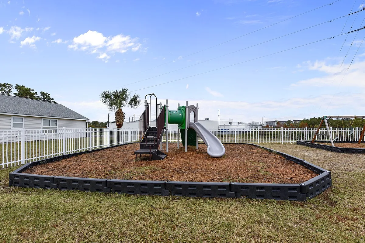 Building Photo - 11815 Seashore Ln