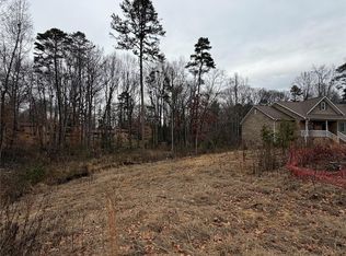 4351 La Brea Dr, Charlotte, NC 28216