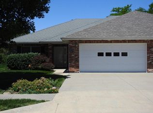 104 Osage Trl, Boonville, MO 65233