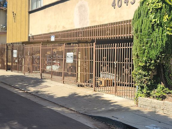 2nd image of 4043 Don Tomaso Dr #1