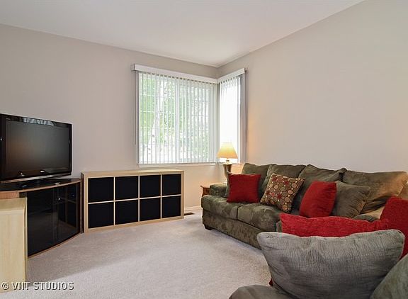 2nd image of 101 Heritage Ln