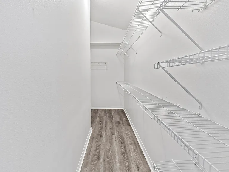 11111 Lakeside Vista Dr — Photo 45