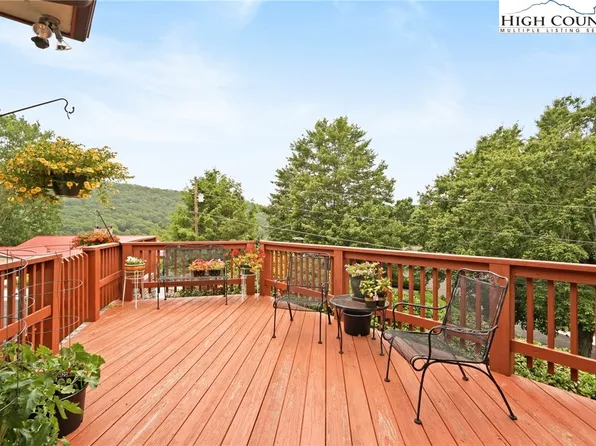 505 Laurel Lane, Newland, NC 28657